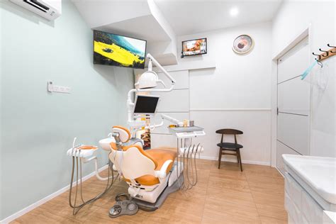 Dental hub - Growing your dental practice with digital impressions. Intraoral scanners are one of the first digital tools to be adopted by dentists. Intraoral scanners make impression-taking easier, providing a seamless, fast and intuitive workflow that benefits dentists and patients. Read more.